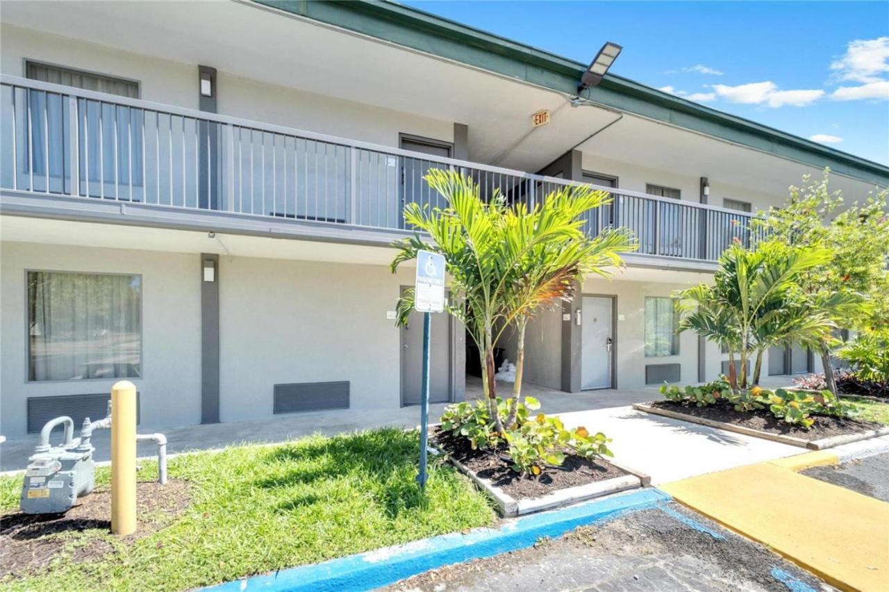 Marina Vibes - Sarasota Hotel South Bradenton Ngoại thất bức ảnh